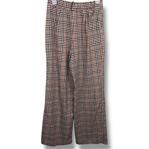 Forever 21 Pants - Medium Forever 21 Plaid Pants Wide Leg Black White Academia Belt Loops